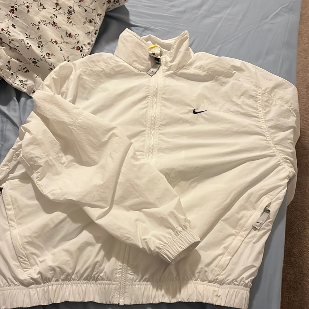 White Nike windbreaker